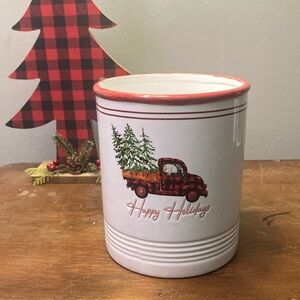 NWT- Red Buffalo Check Farmtruck- Happy Holidays- Round Ceramic Utensil Holder